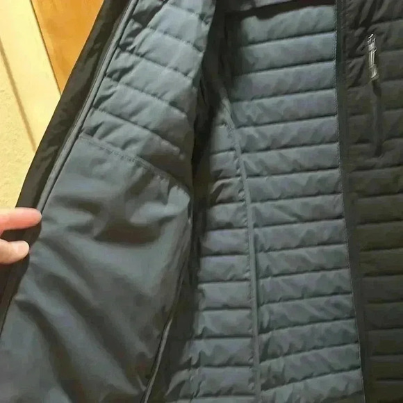Men’s Nautica puffer jacket size large - Picture 8 of 8